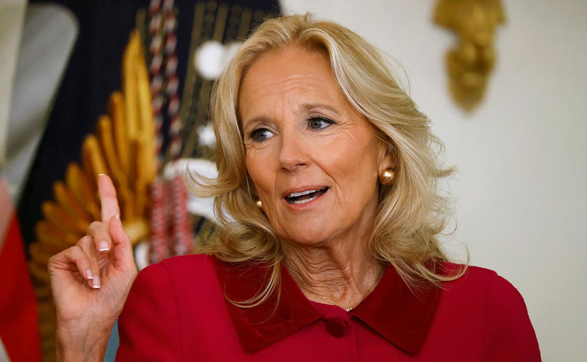 Жена Джо Байдена — как выглядит сегодня и кто она?