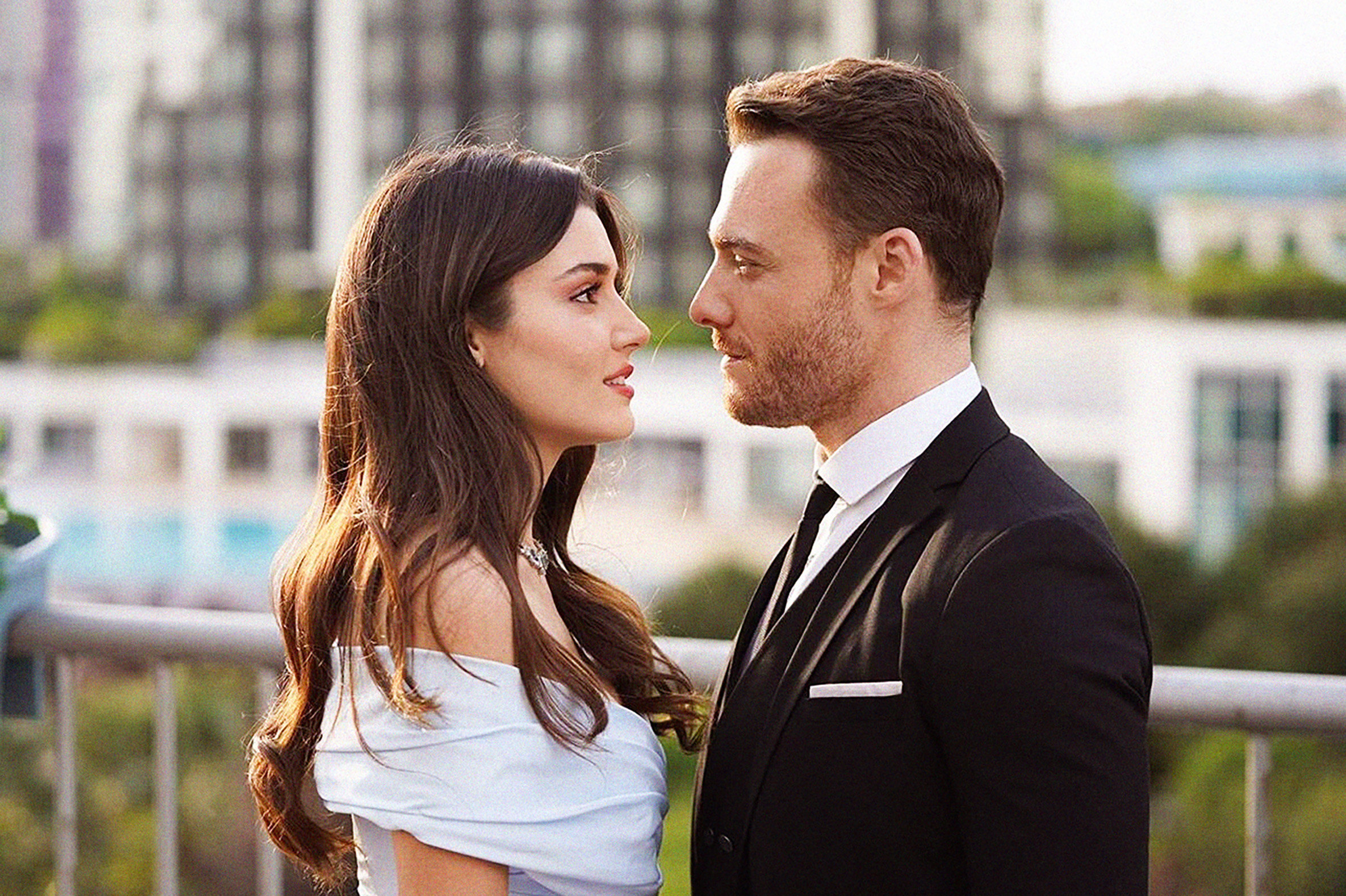 Керем Бюрсин