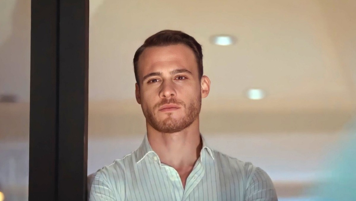 Керем Бюрсин