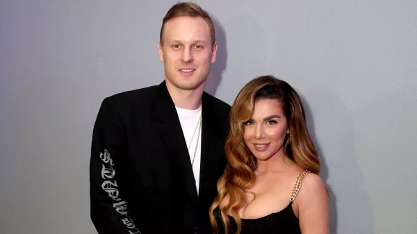 Седокова с Янисом Тимой