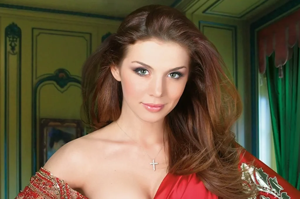Седокова с Янисом Тимой