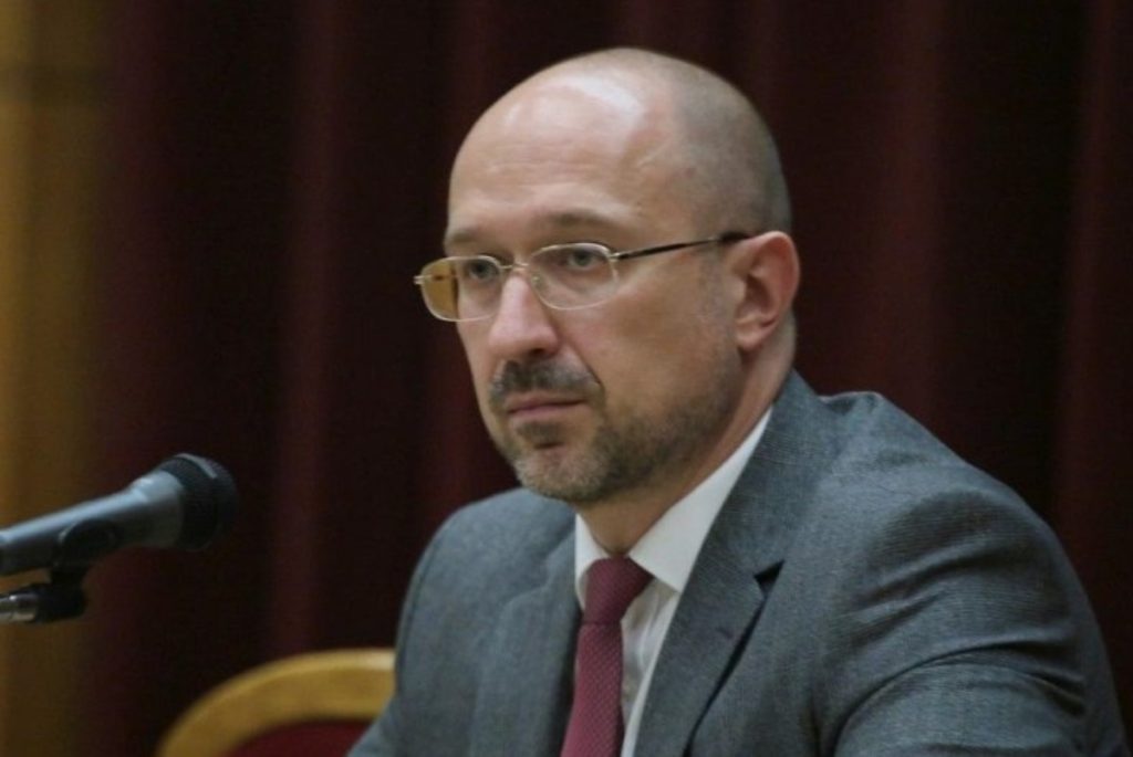 Денис Шмыгаль Национальность: подробный взгляд на биографию и карьеру