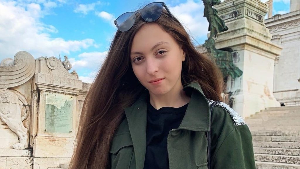 Дочка Полякової: подробности биографии, творческого пути и личной жизни