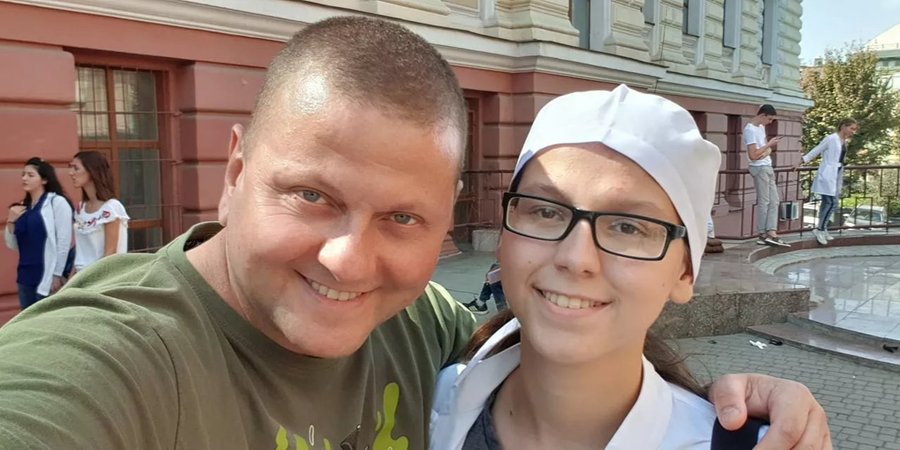 Валерий Залужный Родители Национальность: подробная биография и карьера