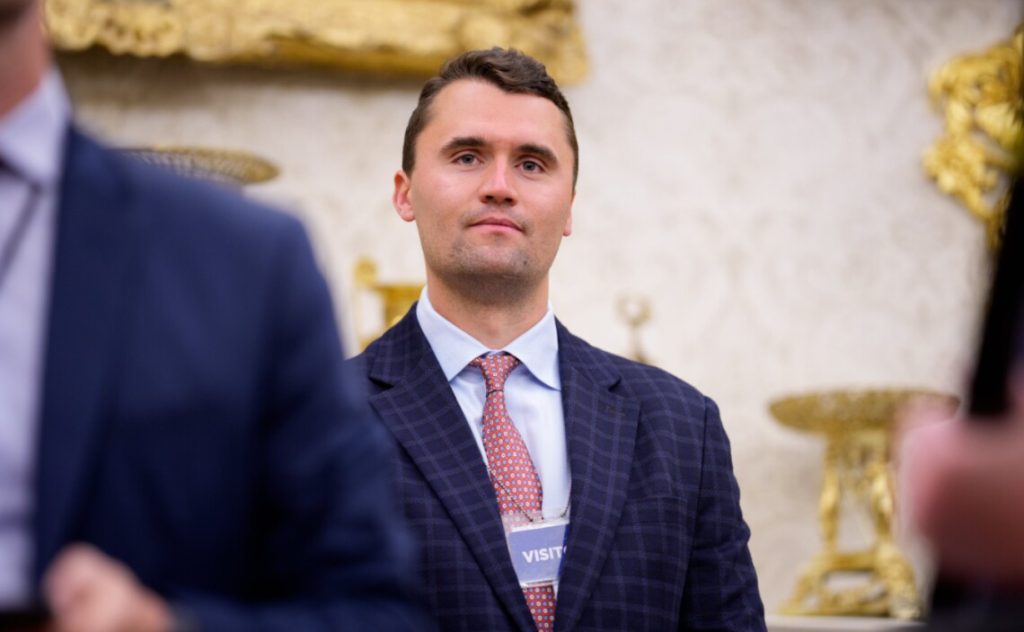Хто Такий Чарлі Кірк: біографія, особисте життя та кар'єра